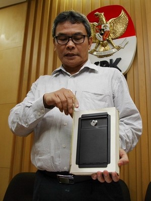 Untuk Apa Tahanan KPK Nekat Bawa dan Sembunyikan Uang Jutaan di Rutan?