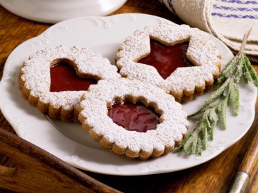 Macaron, Biscotti, dan Ladyfinger Punya Riwayat Pembuatan yang Unik (1)