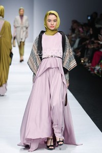 Kurzien Karzai 8 Infinite Capsule Collection Asosiasi Perancang Pengusaha Muda Indonesia. Jakarta Fashion Week 2015 at Senayan City. Jakarta. (Foto: Mohammad Abduh/Wolipop)
