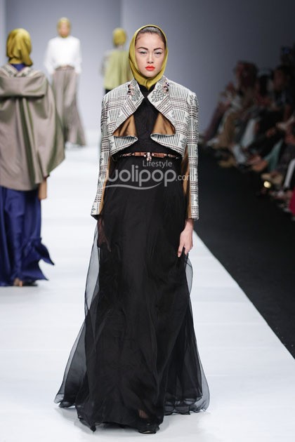 Kurzien Karzai 8 Infinite Capsule Collection Asosiasi Perancang Pengusaha Muda Indonesia. Jakarta Fashion Week 2015 at Senayan City. Jakarta. (Foto: Mohammad Abduh/Wolipop)