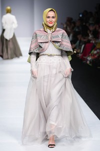 Kurzien Karzai 8 Infinite Capsule Collection Asosiasi Perancang Pengusaha Muda Indonesia. Jakarta Fashion Week 2015 at Senayan City. Jakarta. (Foto: Mohammad Abduh/Wolipop)