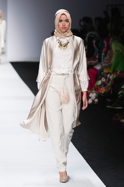 Ria Miranda 8 Infinite Capsule Collection Asosiasi Perancang Pengusaha Muda Indonesia. Jakarta Fashion Week 2015 at Senayan City. Jakarta. [Foto: Mohammad Abduh/Wolipop]