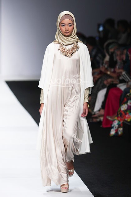 Ria Miranda 8 Infinite Capsule Collection Asosiasi Perancang Pengusaha Muda Indonesia. Jakarta Fashion Week 2015 at Senayan City. Jakarta. [Foto: Mohammad Abduh/Wolipop]