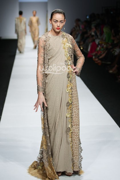 Khanaan 8 Infinite Capsule Collection Asosiasi Perancang Pengusaha Muda Indonesia. Jakarta Fashion Week 2015 at Senayan City. Jakarta. [Foto: Mohammad Abduh/Wolipop]