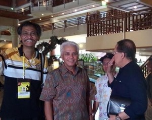 Hatta Tiba di Arena Munas Golkar, Langsung Temui Ical dan Anis Matta