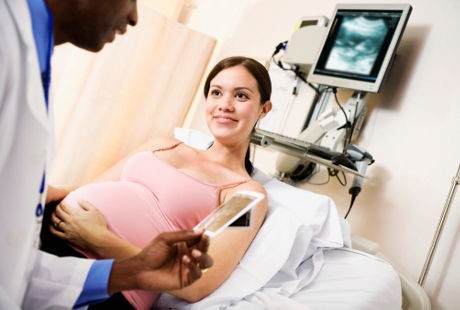 Olahraga Saat Hamil Dapat Cegah Kenaikan Bobot Ibu yang Berlebih