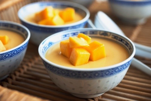 Ini Cara Membuat Puding Mangga Hong Kong yang Legit Lembut!