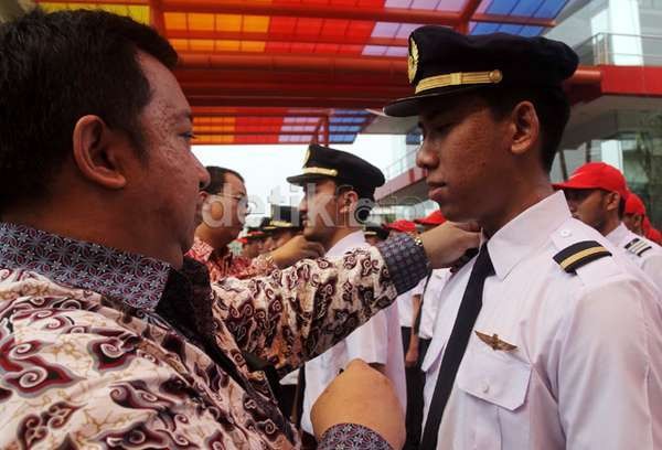 Modal Jadi Pilot Rp 700 Jutaan, Sekolah Penerbang Untung Tipis