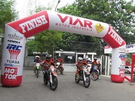 Riders Viar Jelajah Indonesia Tuntaskan Etape Kedua