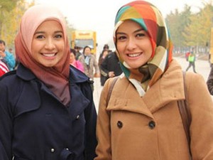 Drama Cinta dan Keindahan Visual di Trailer Assalamualikum Beijing