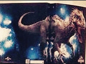 Foto D-Rex Jurassic World Bocor di Internet