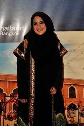 Pipik Angkat Bicara Soal Kabar Ribut dengan Rossa