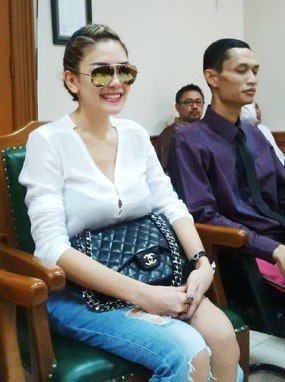 Pakai Jeans Robek ke Sidang, Nikita: Ini Bagian dari Amal