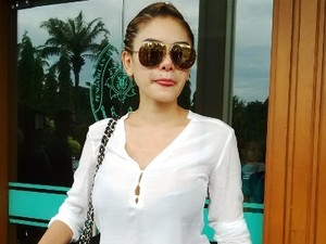 Nikita Mirzani Anggap Syamsir Alam Adik-adikan