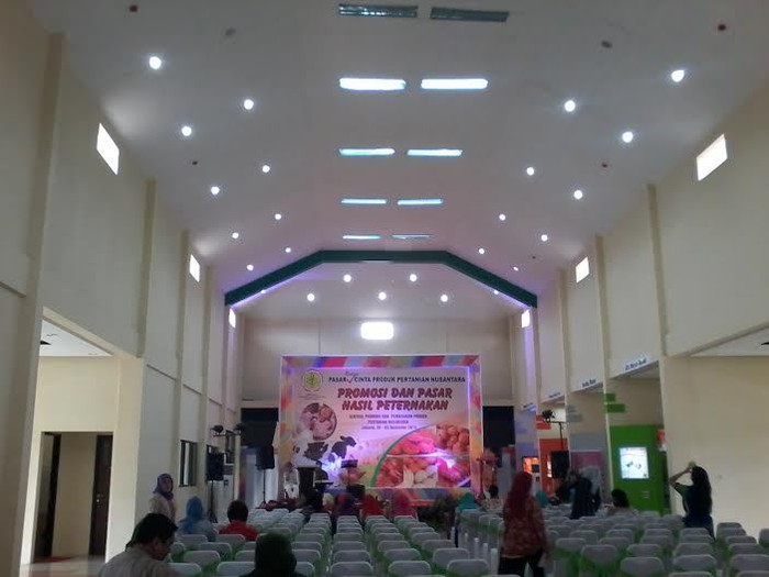 Mau Cari Daging Segar Sampai Dendeng? Yuk, ke Gedung Eks RS Pasar Minggu