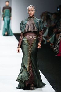 Fomalhaut Zamel 8 Infinite Capsule Collection Asosiasi Perancang Pengusaha Muda Indonesia. Jakarta Fashion Week 2015 at Senayan City. Jakarta. [Foto: Mohammad Abduh/Wolipop]