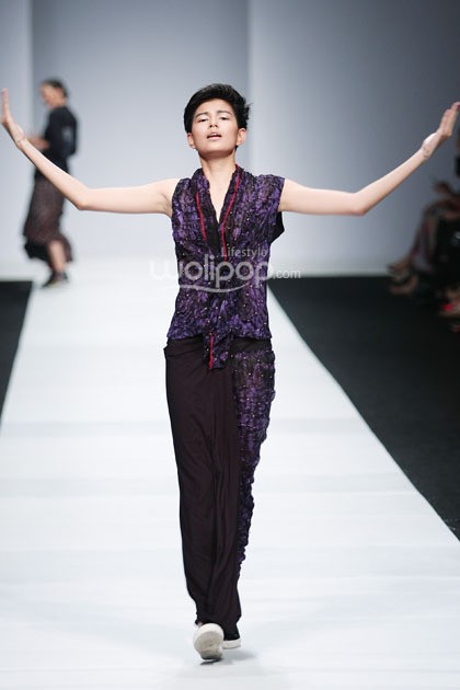 BINhouse by Obin Saya Adalah Indonesia, Jakarta Fashion Week 2015 at Senayan City. Jakarta. (Foto: Mohammad Abduh/Wolipop)