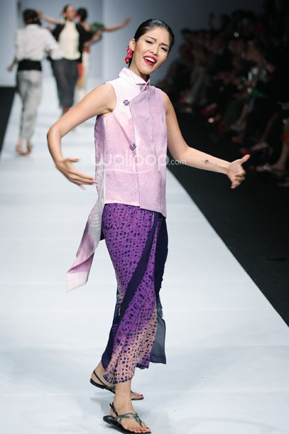 BINhouse by Obin Saya Adalah Indonesia, Jakarta Fashion Week 2015 at Senayan City. Jakarta. (Foto: Mohammad Abduh/Wolipop)