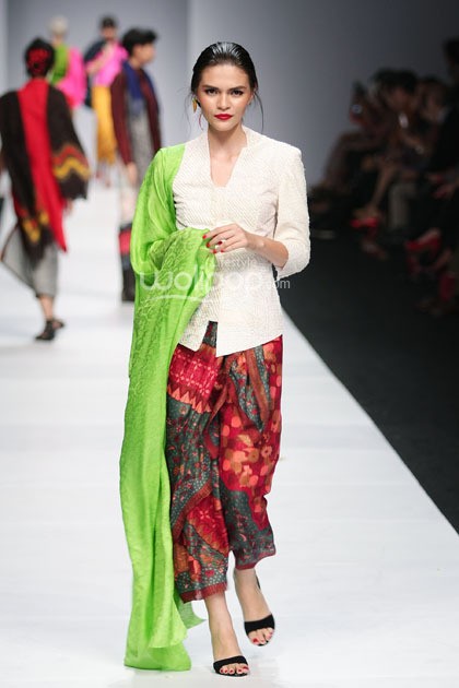 BINhouse by Obin Saya Adalah Indonesia, Jakarta Fashion Week 2015 at Senayan City. Jakarta. (Foto: Mohammad Abduh/Wolipop)