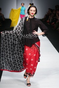 BINhouse by Obin Saya Adalah Indonesia, Jakarta Fashion Week 2015 at Senayan City. Jakarta. (Foto: Mohammad Abduh/Wolipop)