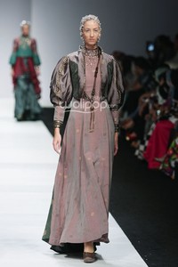 Fomalhaut Zamel 8 Infinite Capsule Collection Asosiasi Perancang Pengusaha Muda Indonesia. Jakarta Fashion Week 2015 at Senayan City. Jakarta. [Foto: Mohammad Abduh/Wolipop]