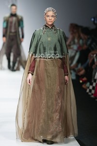 Fomalhaut Zamel 8 Infinite Capsule Collection Asosiasi Perancang Pengusaha Muda Indonesia. Jakarta Fashion Week 2015 at Senayan City. Jakarta. [Foto: Mohammad Abduh/Wolipop]