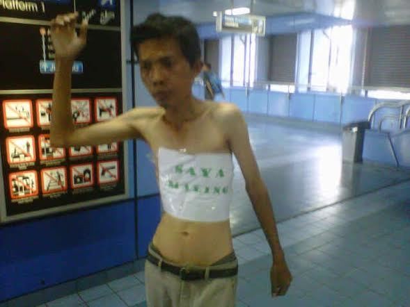 Ini Maling Sandal dan Tas yang Dipajang di Stasiun Juanda