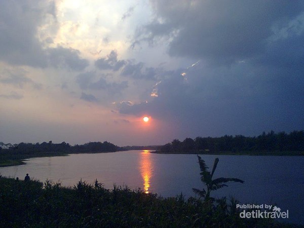 Siapa Sangka Di Jombang Ada Sungai Secantik Ini