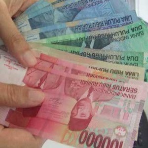 UMP Rp 2,7 Juta Kalahkan Gaji PNS Sarjana, Buruh: PNS Banyak Tunjangannya