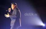Menikmati Suara Merdu Tulus di 'Konser Gajah Tulus'
