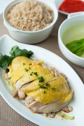 Wangi Gurih Nasi Ayam Hainan untuk Makan Siang
