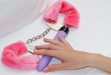 Ketika Sex Toys Bukan Sekadar Penambah Kenikmatan Bercinta