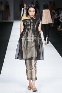 Vassilisa Anastasia 8 Infinite Capsule Collection Asosiasi Perancang Pengusaha Muda Indonesia. Jakarta Fashion Week 2015 at Senayan City. Jakarta. [Foto: Mohammad Abduh/Wolipop]