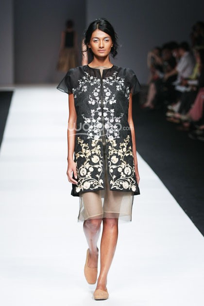 Vassilisa Anastasia 8 Infinite Capsule Collection Asosiasi Perancang Pengusaha Muda Indonesia. Jakarta Fashion Week 2015 at Senayan City. Jakarta. [Foto: Mohammad Abduh/Wolipop]