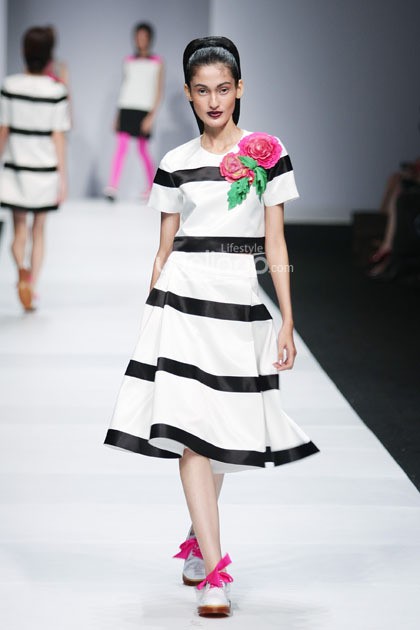 Gregorius Vici 8 Infinite Capsule Collection. Asosiasi Perancang Pengusaha Muda Indonesia. Jakarta Fashion Week 2015 at Senayan City. Jakarta. [Foto: Mohammad Abduh/Wolipop]