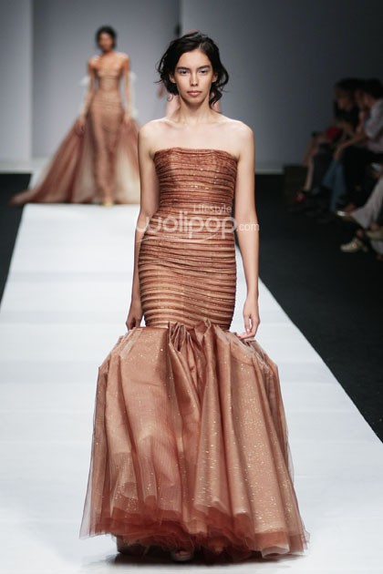 Veronika Vidyanita 8 Infinite Capsule Collection Asosiasi Perancang Pengusaha Muda Indonesia, Jakarta Fashion Week 2015 at Senayan City. Jakarta. (Foto: Mohammad Abduh/Wolipop)