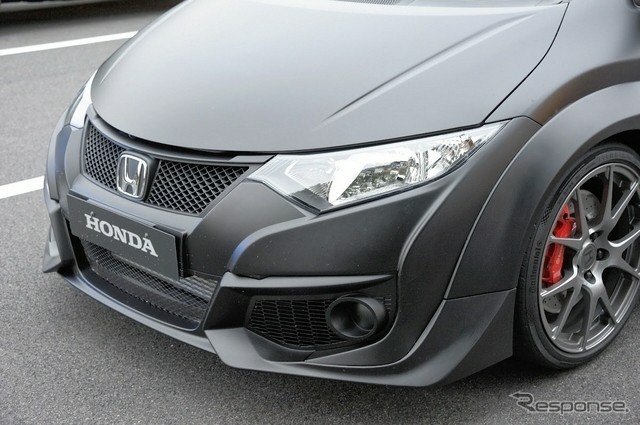 Sexy Black Honda Civic Type R