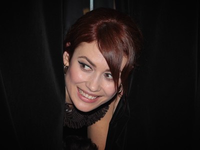 Olga Kurylenko Ngintip-ngintip di Premiere The Water Diviner