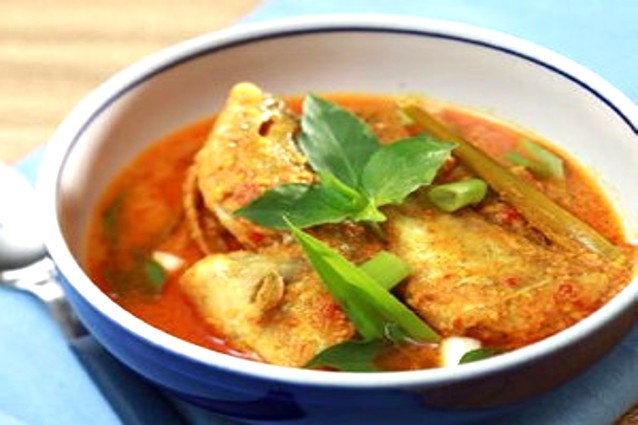 Asam Segar Ikan Woku Belanga untuk Santap Siang