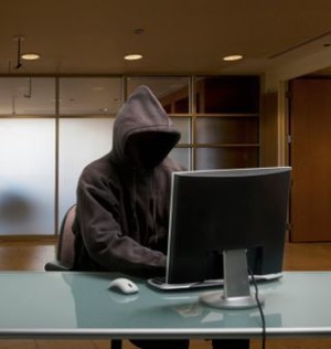 Mereka Incaran Penjahat Cyber, Siapa Paling Menderita?