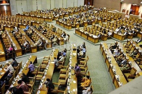 KIH-KMP Resmi Islah, Ketua DPR Baca Pantun dan Tumpengan
