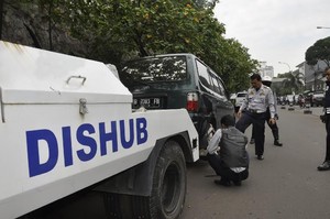 20 Mobil Parkir Liar di Belakang Kantor Pemkot Jaksel Terjaring Razia