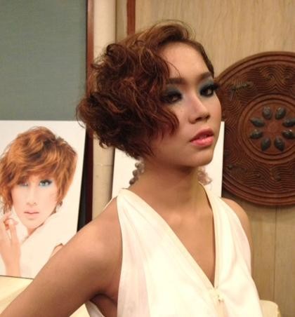 Foto: Kreasi Tatanan Rambut 2015 dari Rudi Hadisuwarno
