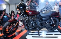 Harley-Davidson Street 500 dibanderol Rp 219 juta.