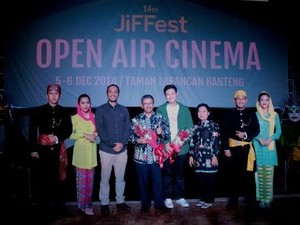 Yuk Seru-seruan Nonton dan Ngumpul di Open Air Cinema JiFFest 2014