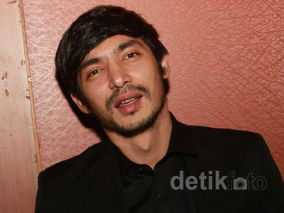 Wajah Brewokan Abimana