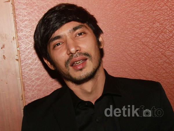 Wajah Brewokan Abimana