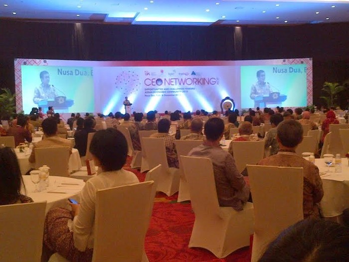 OJK dan BEI Kumpulkan CEO di Bali, Ini yang Dibahas