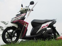 Menjajal Motor Blue Core Pertama di Indonesia