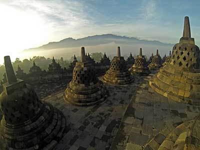 Sunrise dari Candi Borobudur, Menghipnosis!